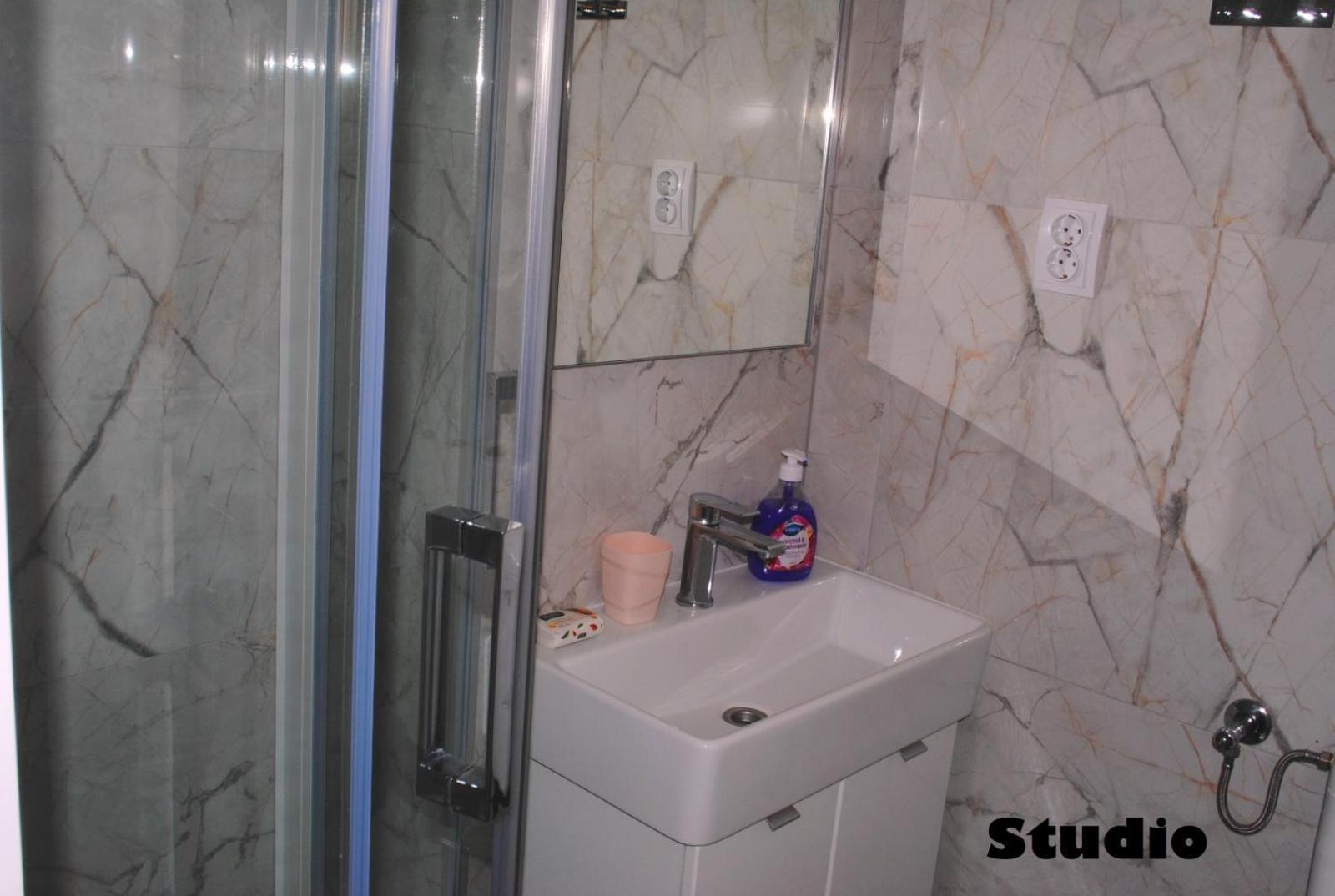 Sunshower Apartment And Studio Split Eksteriør bilde