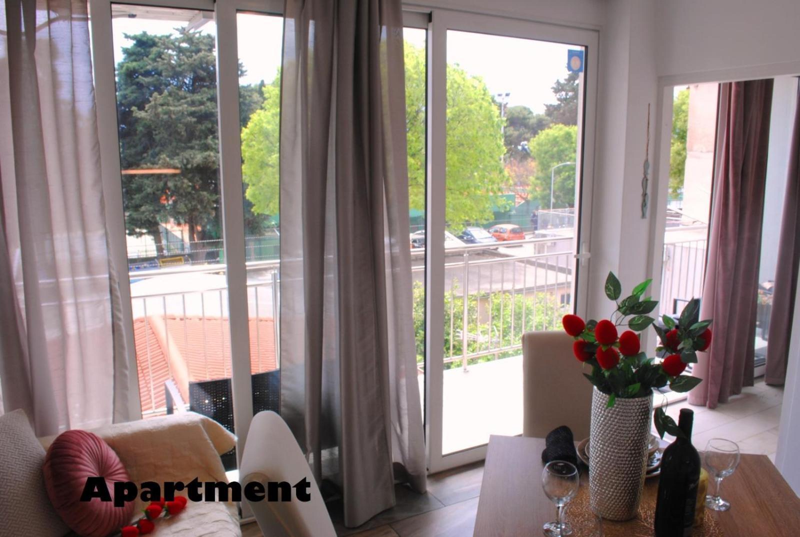 Sunshower Apartment And Studio Split Eksteriør bilde